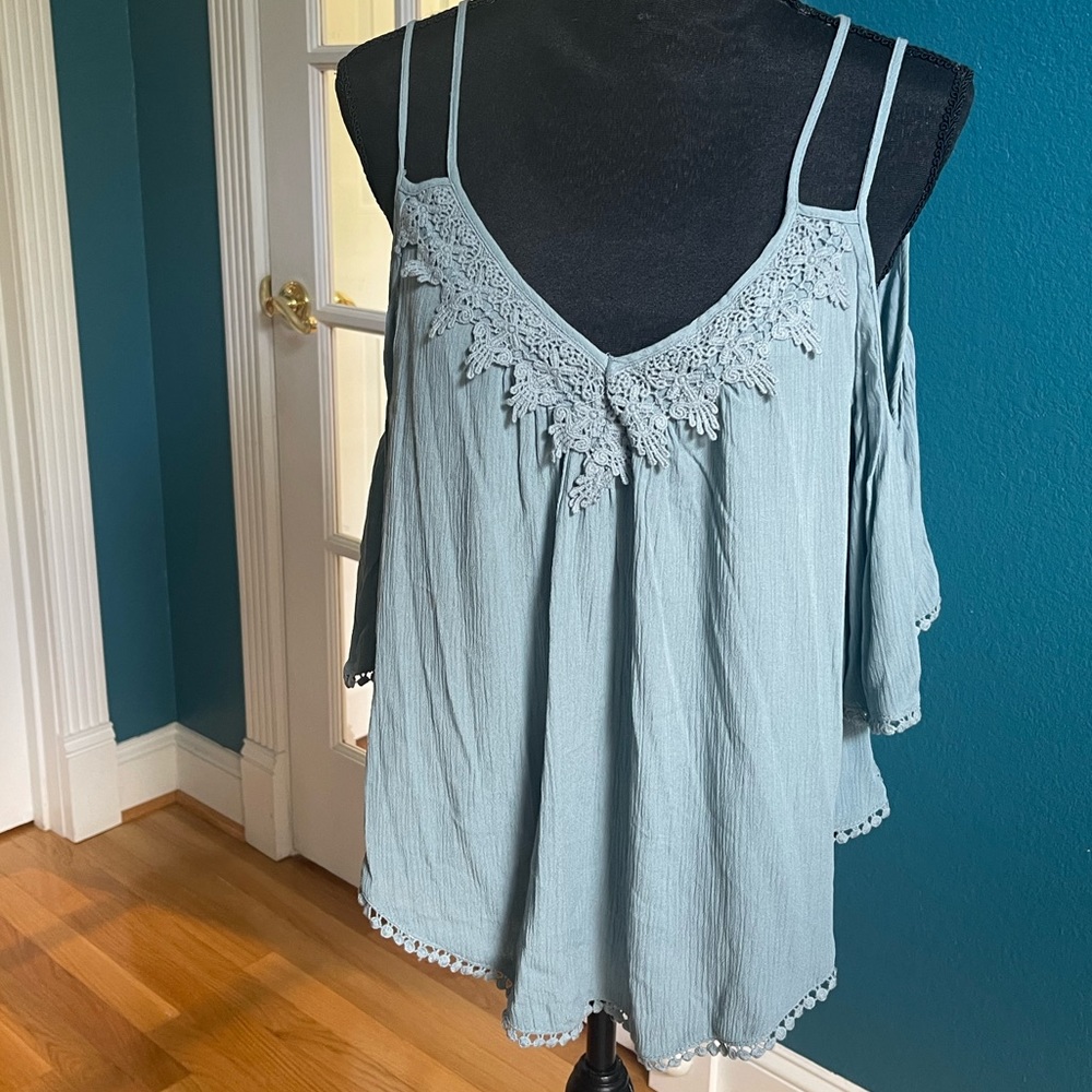 Charlotte Russe Soft Blue Cold Shoulder Lace Detail Top S Small